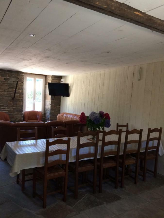 Les Roulottes De L'Airou Hotel Beauchamps  Buitenkant foto