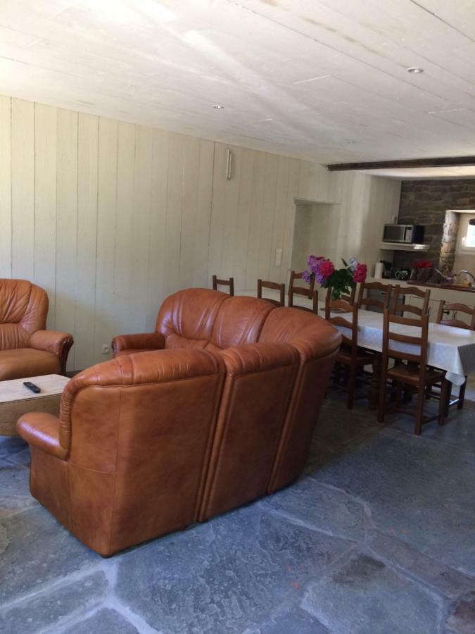 Les Roulottes De L'Airou Hotel Beauchamps  Buitenkant foto