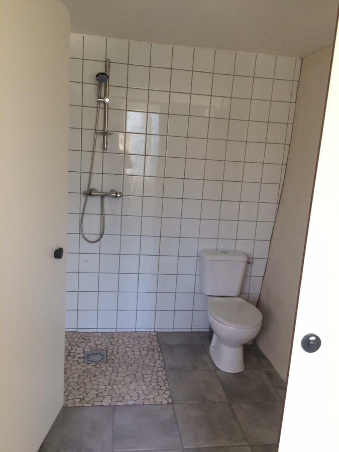 Les Roulottes De L'Airou Hotel Beauchamps  Buitenkant foto