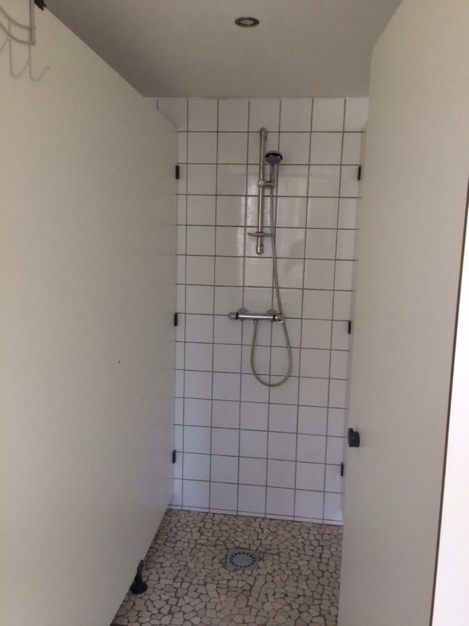 Les Roulottes De L'Airou Hotel Beauchamps  Buitenkant foto